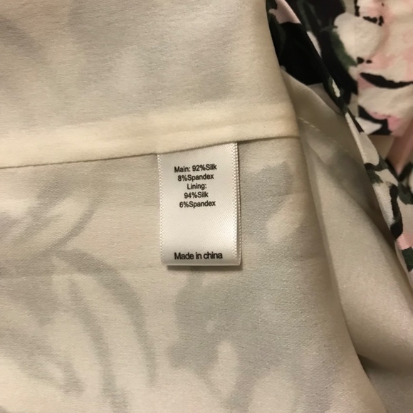 St. John Collection silk floral dress size 8 pink white green floral - Picture 6 of 8